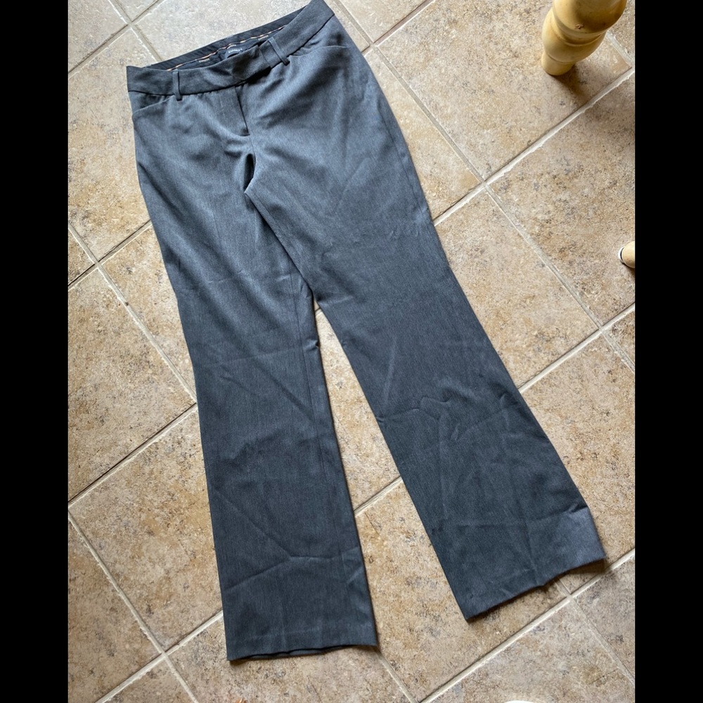 Express - Woman’s (Editor) gray trousers, Size: 2